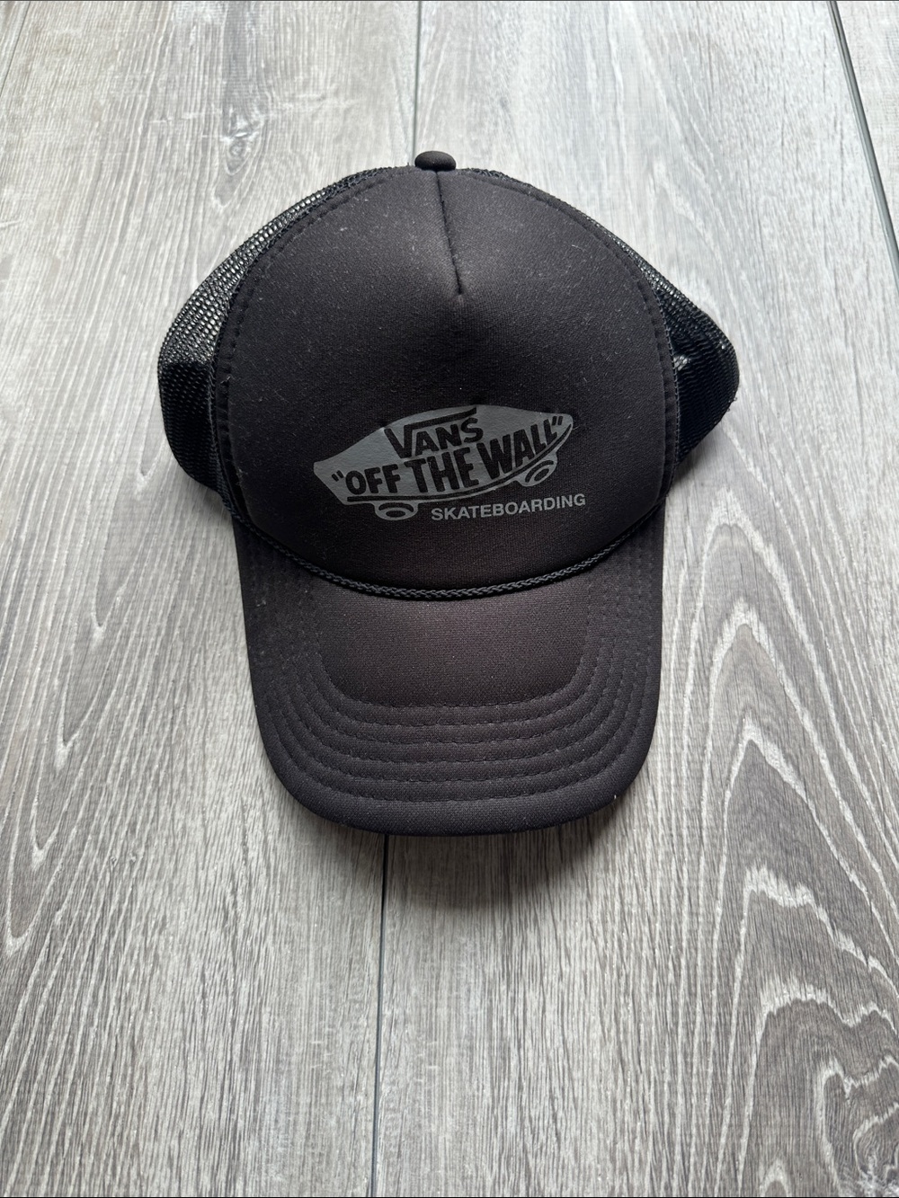 Vans Black 'Off The Wall' Logo trucker hat